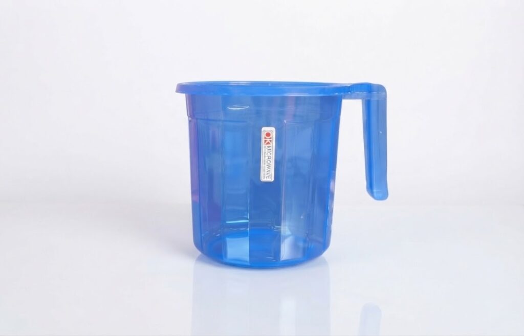 Blue Sogo bath mug on a white background